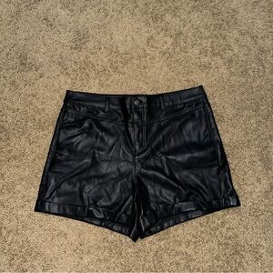 Women’s American Eagle Faux Leather Shorts Black Size 16
